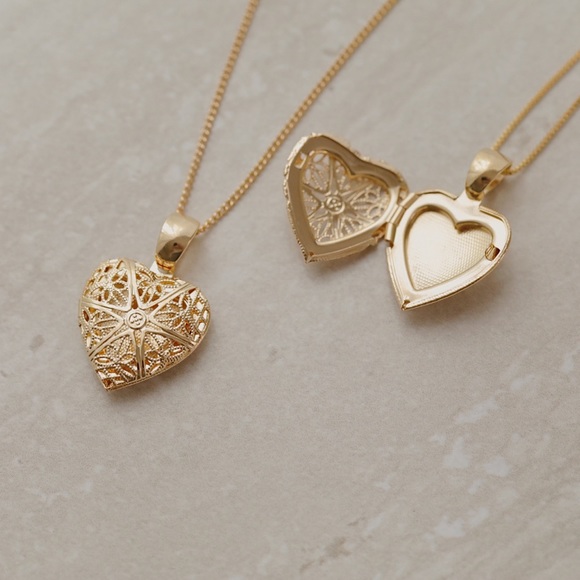 Heart Locket Necklace | 18k Gold Filled - Picture 7 of 10
